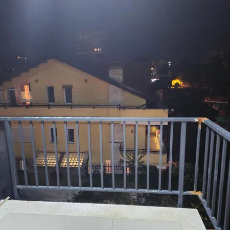 Stiven Apartament's Τίρανα